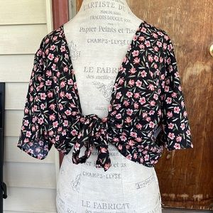 Flower print crop top